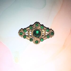 Emerald rhinestone brooch vintage